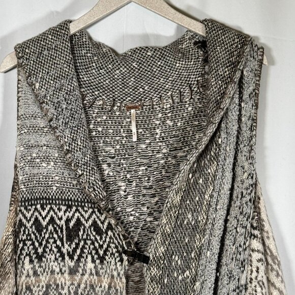 Free People Open Front Sleeveless Fringe Hem Vest Sweater Top Boho Bohemian O/S - Picture 2 of 13